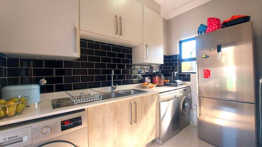 4 Bedroom Property for Sale in Melodie North West